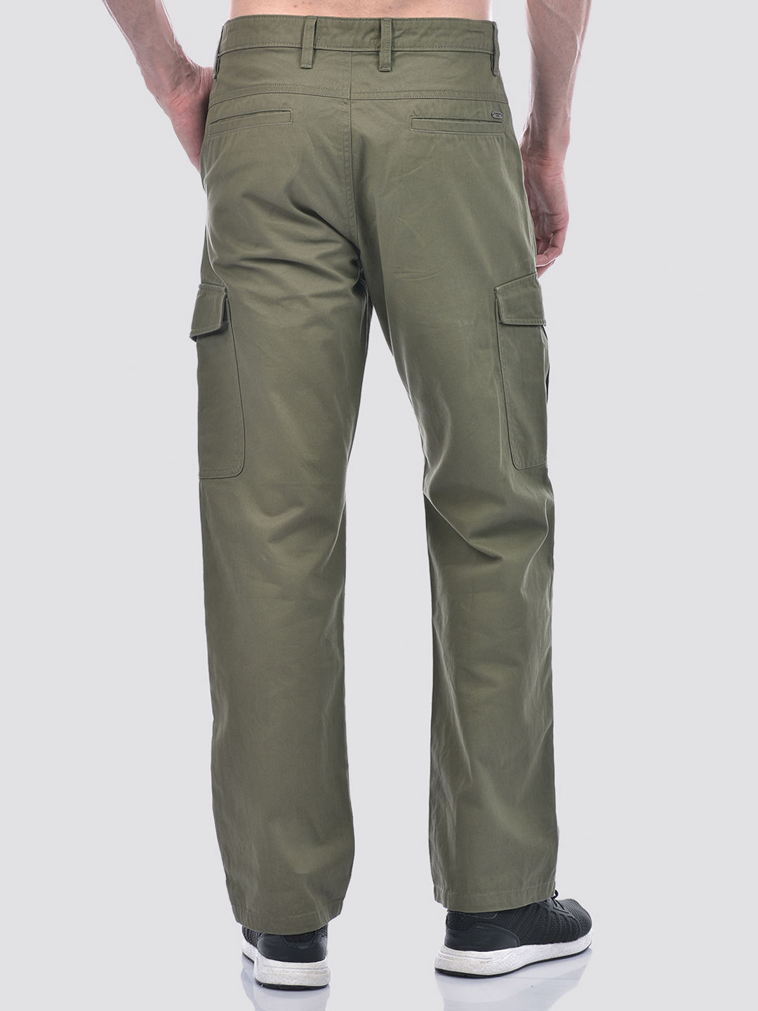 Numero Uno Men Green Cargo Trousers